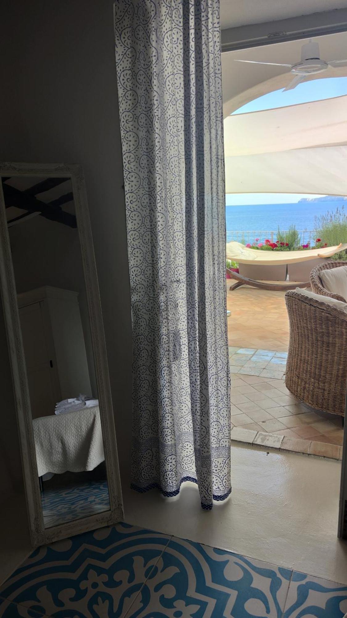 Hotel Halgoduria Santa Marina Salina Zimmer foto