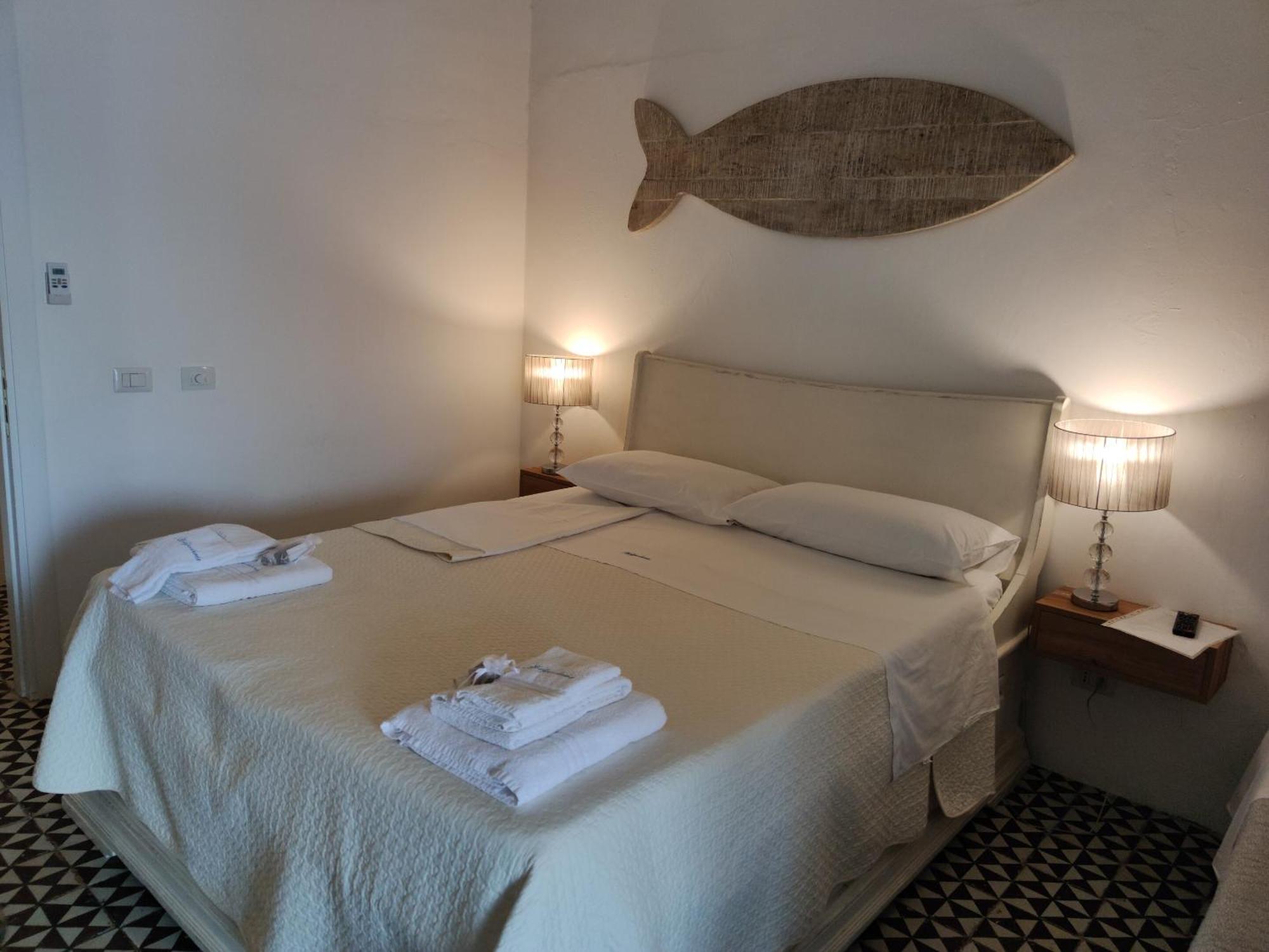 Hotel Halgoduria Santa Marina Salina Zimmer foto