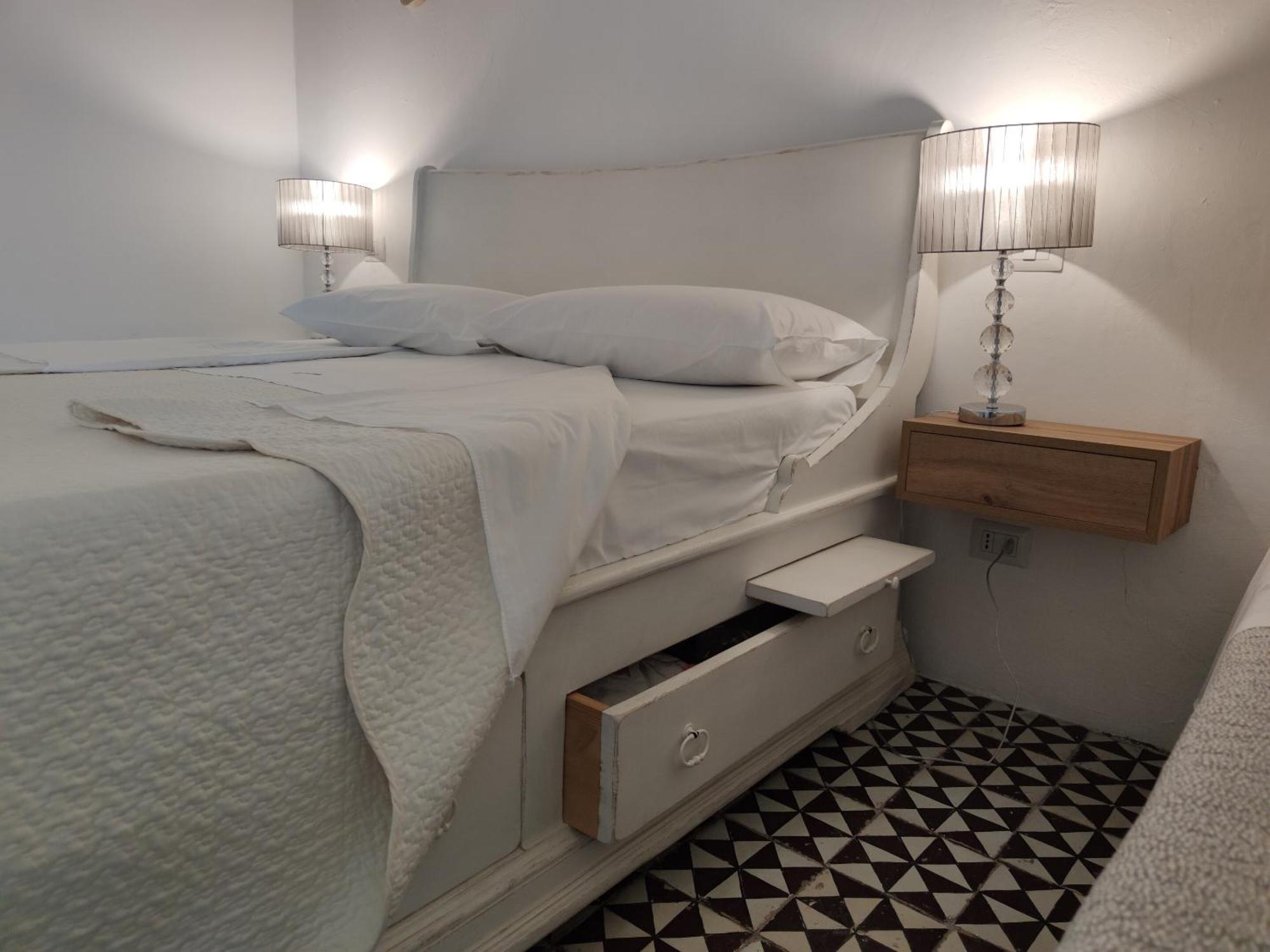 Hotel Halgoduria Santa Marina Salina Zimmer foto